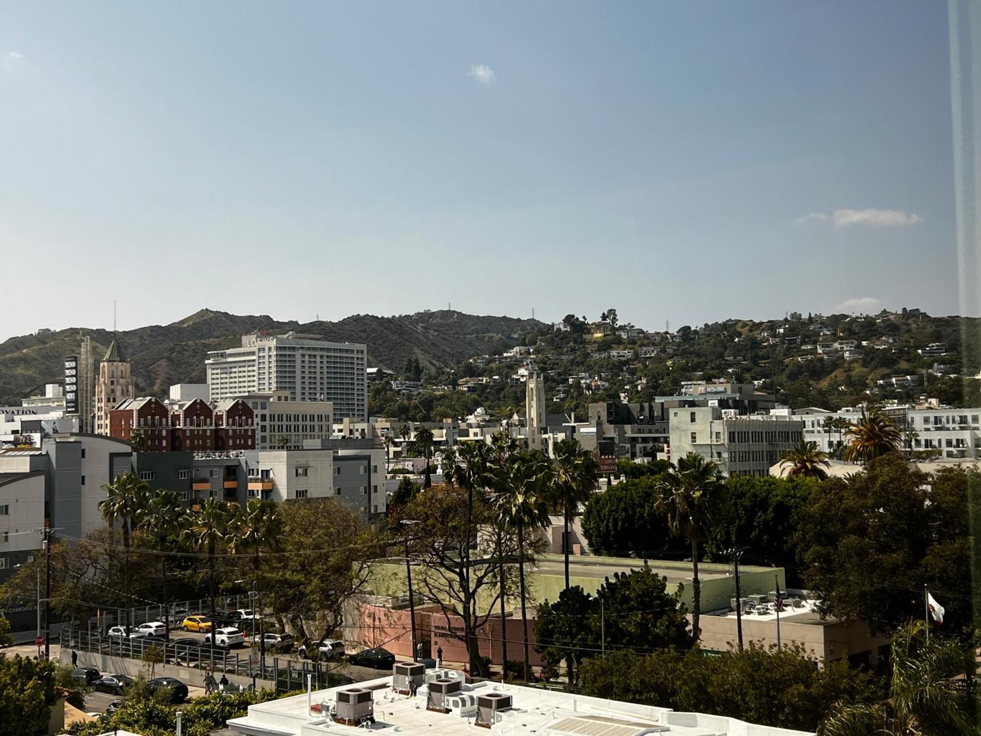 Apartamento Modern Hollywood Walk Of Fame Apts- Free Parking, 360 Rooftop, Pool, Gym- Centrally Located Los Angeles