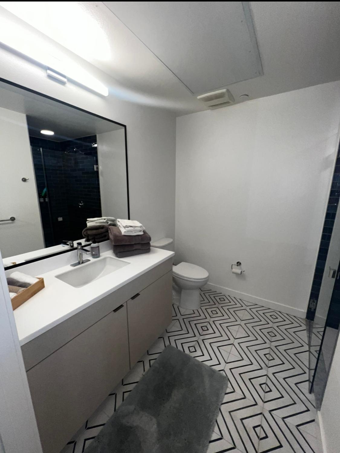 Apartamento Modern Hollywood Walk Of Fame Apts- Free Parking, 360 Rooftop, Pool, Gym- Centrally Located